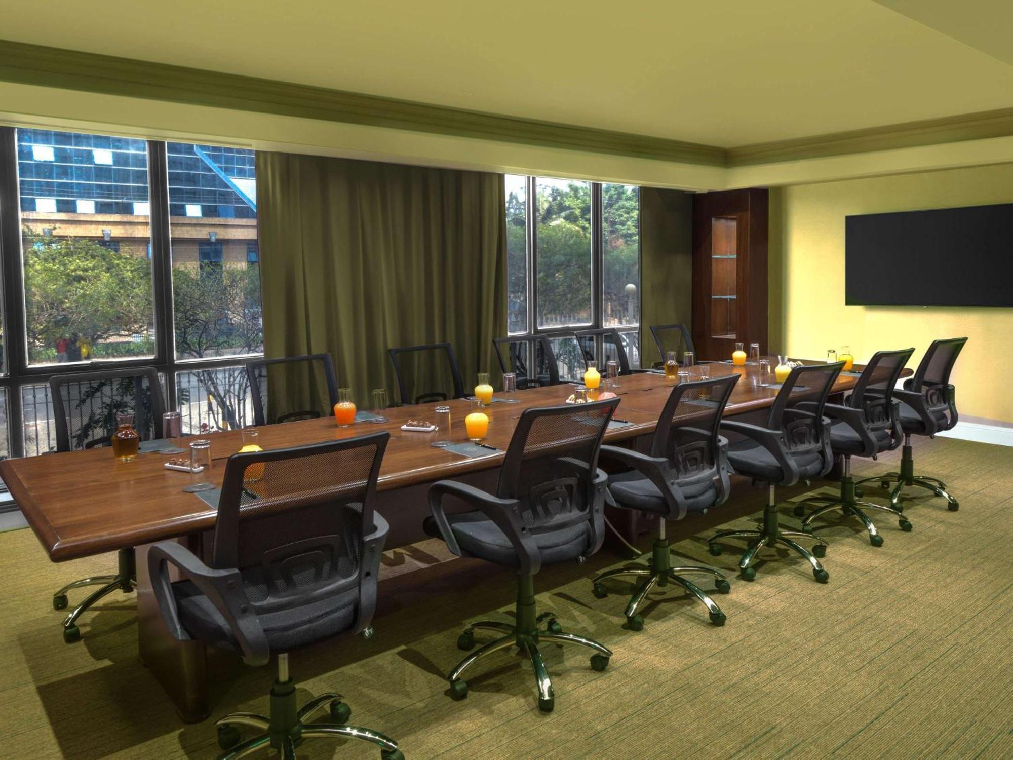 Hotel Pullman Nairobi Upper Hill Exterior foto