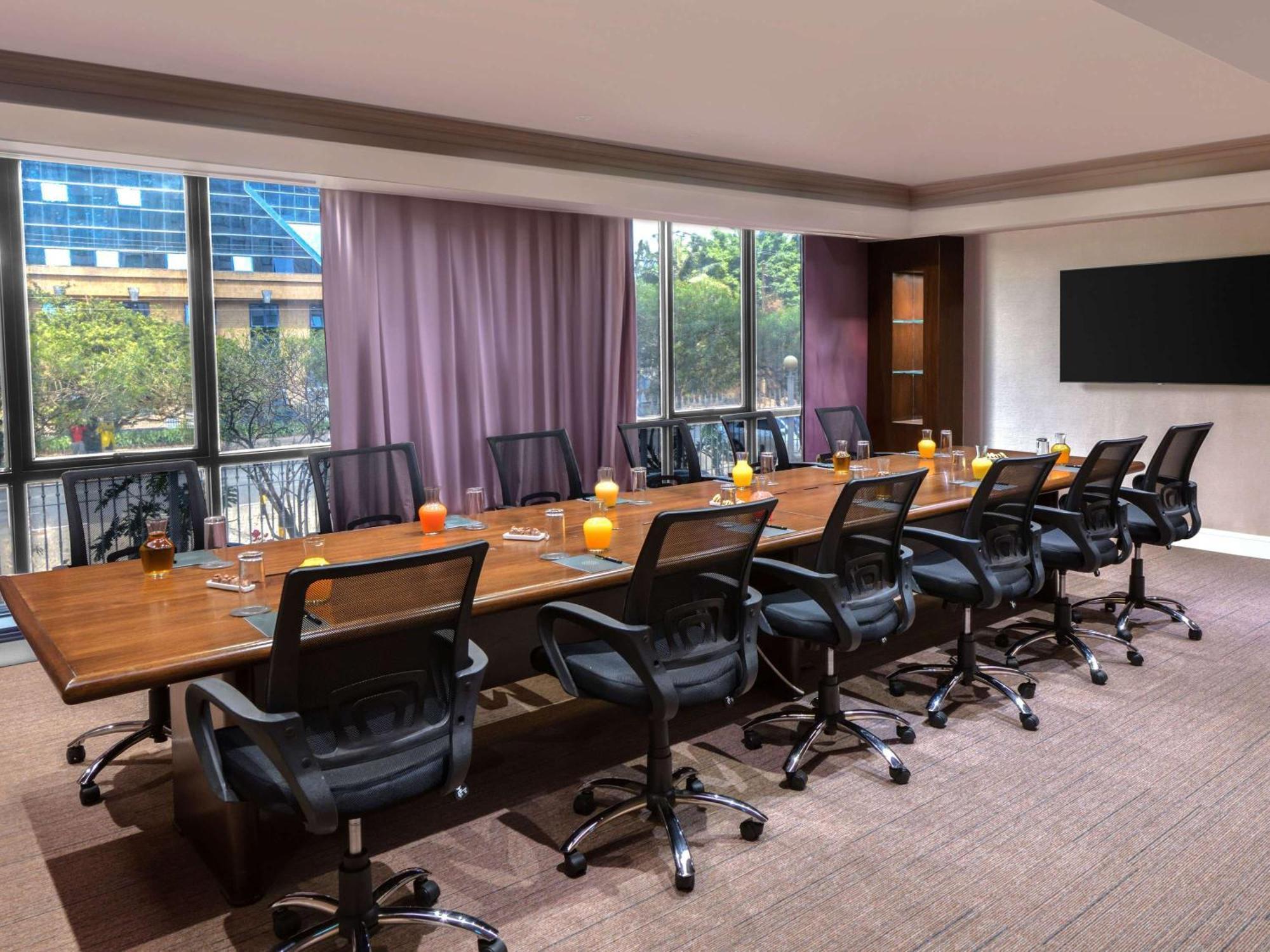 Hotel Pullman Nairobi Upper Hill Exterior foto